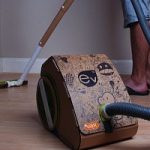 Ecoinvenzioni, l'aspirapolvere diventa di cartone. Per le pulizie ecologiche