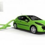 Auto elettrica, quanto ci costi? E quanto conviene?