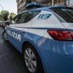 Fingono perquisizione in casa vestiti da finanzieri, rapina da 200mila euro a Roma