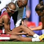 Parigi 2024, Tamberi soccorre Barshim con problema al polpaccio: avevano condiviso l'oro a Tokyo 202...