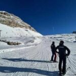 Madonna di Campiglio, parcheggia elicottero fuori pista e va a sciare: multato imprenditore